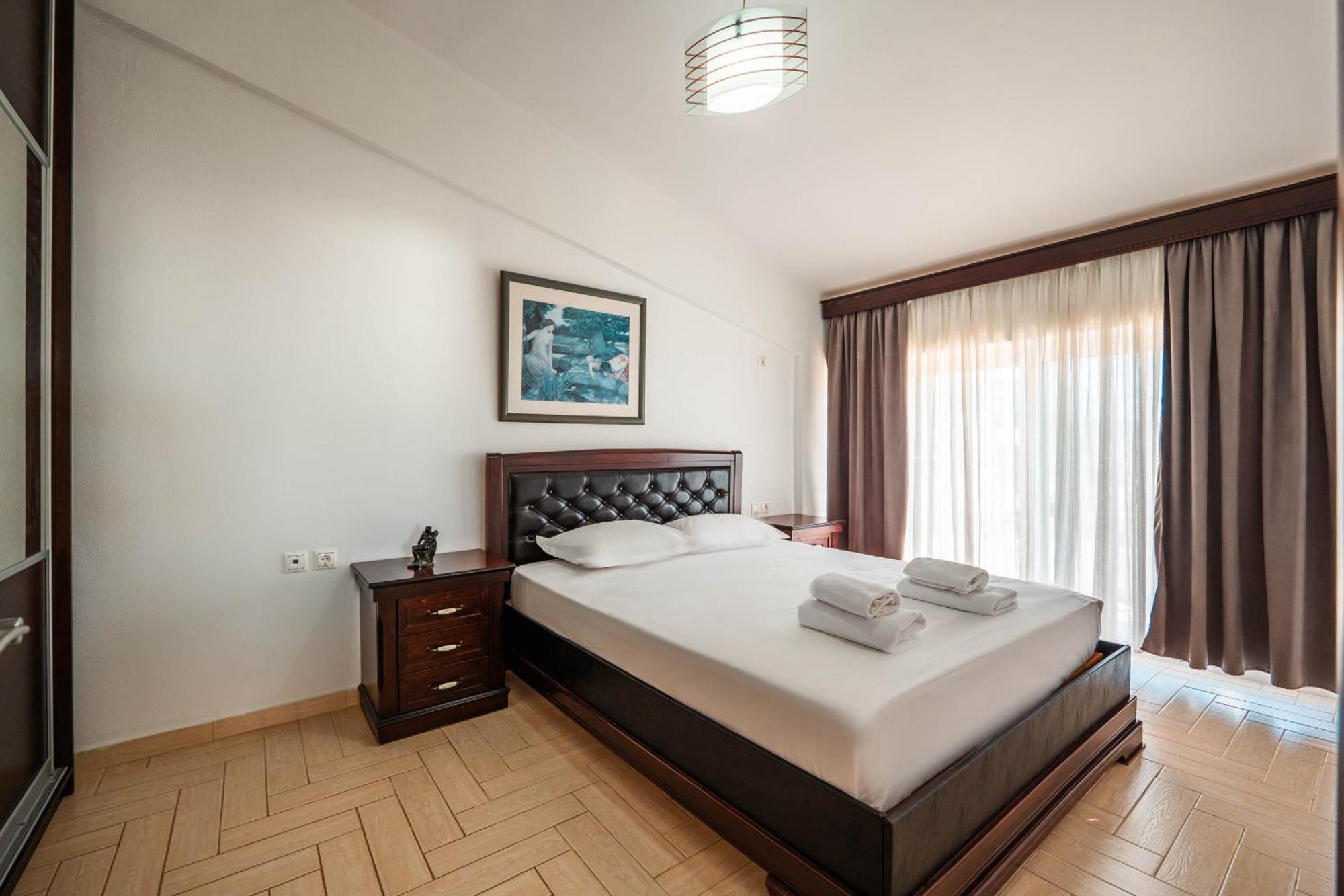 Alnes Hotel Саранда Экстерьер фото